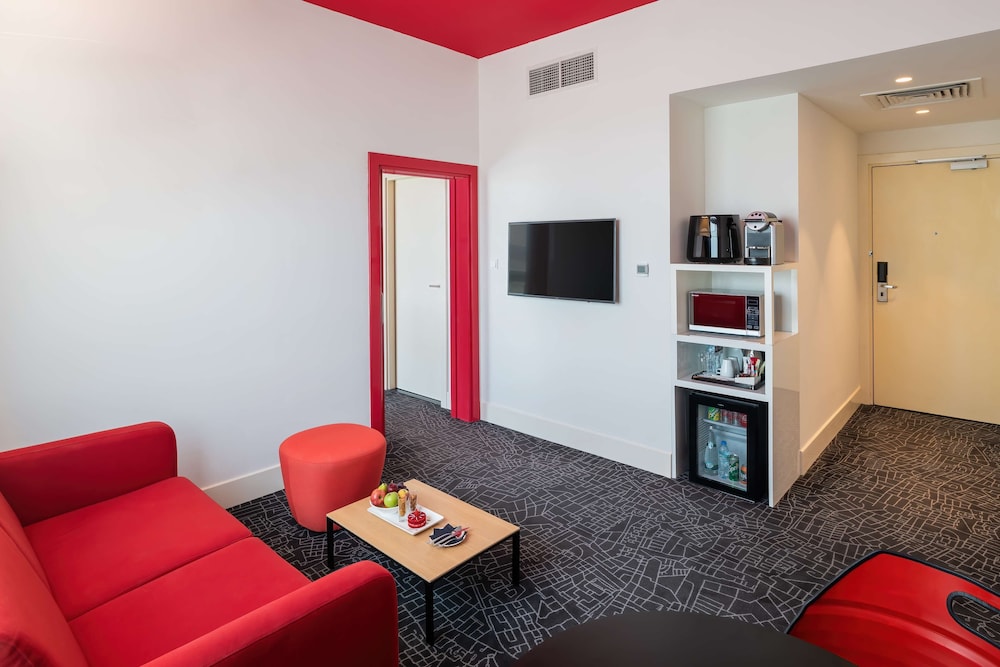 Park Inn By Radisson Dubai Motor City 49/76