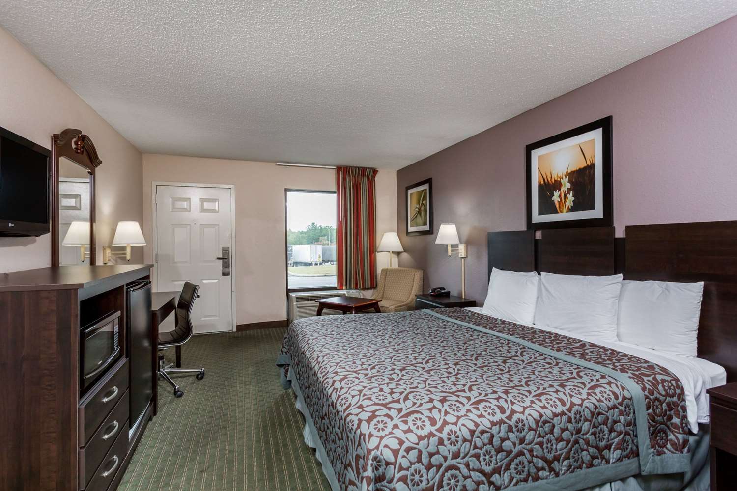 Days Inn By Wyndham Lugoff 16/30