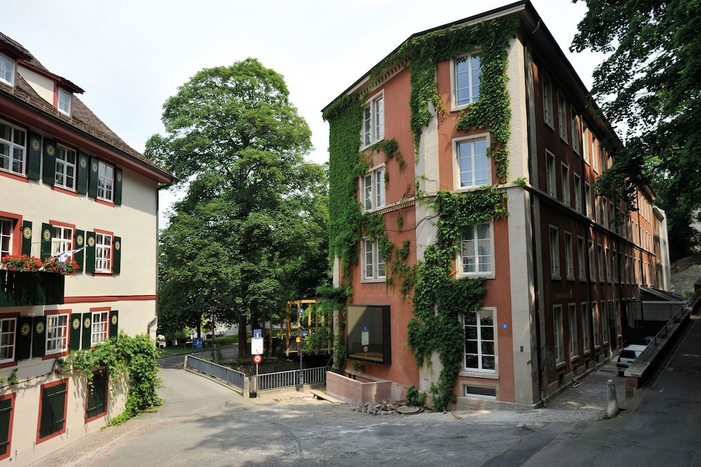 Youth Hostel Basel 1/53