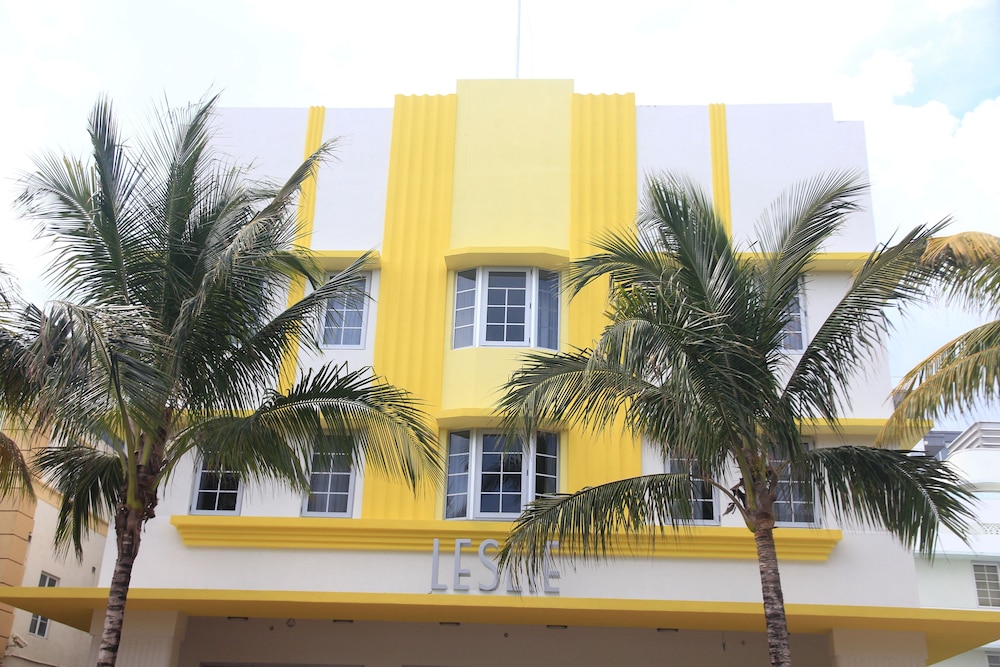 Leslie Hotel Ocean Drive 5/66
