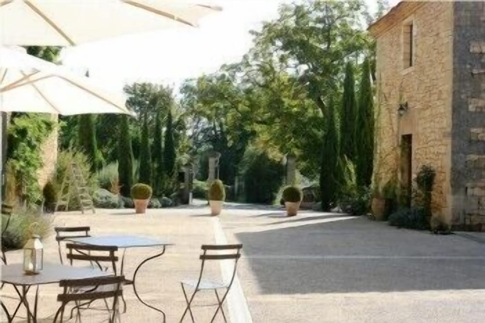 HOTEL LA VILLA ROMAINE 61/66