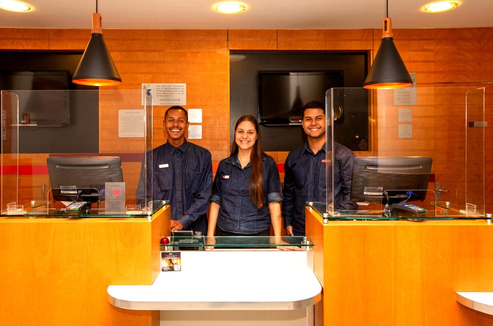 Ibis Vitoria Praia De Camburi 6/48