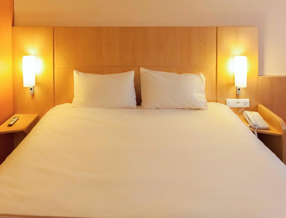 Ibis Hotel Alencon 15/45