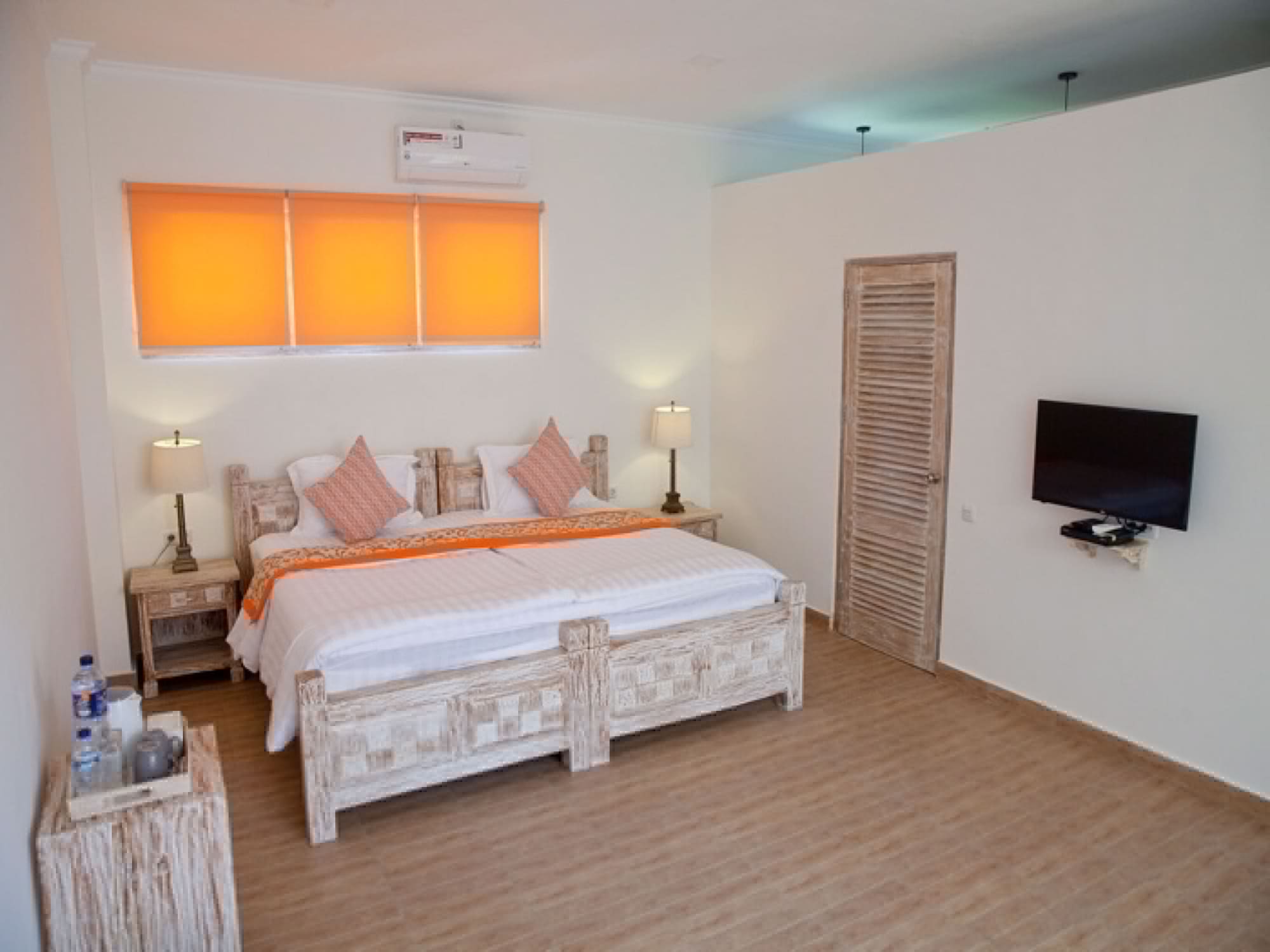 COMFORT, DOUBLE OR TWIN BED