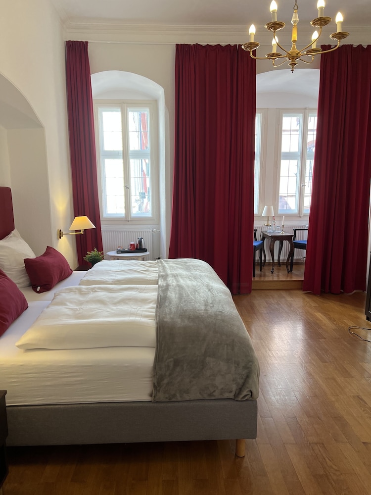 Hotel Zum Ritter St Georg 24/50