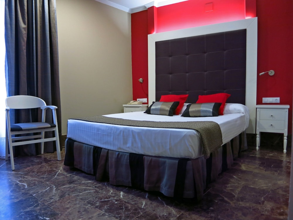 Hotel Catedral 33/59