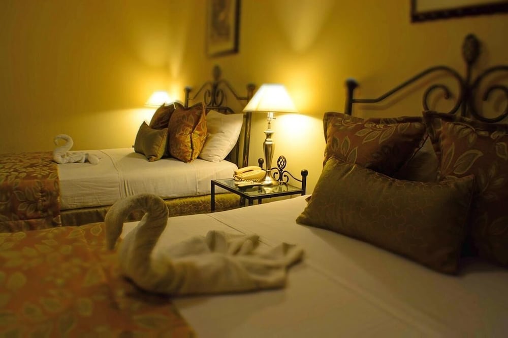 Hotel Los Balcones Leon 22/48