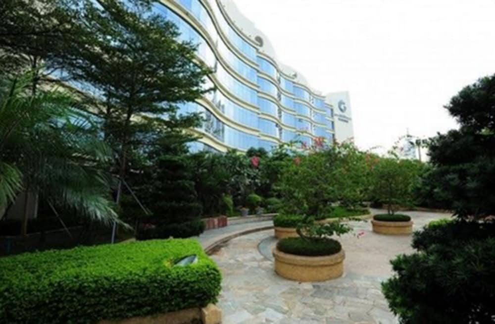 Royal Marina Plaza 57/60