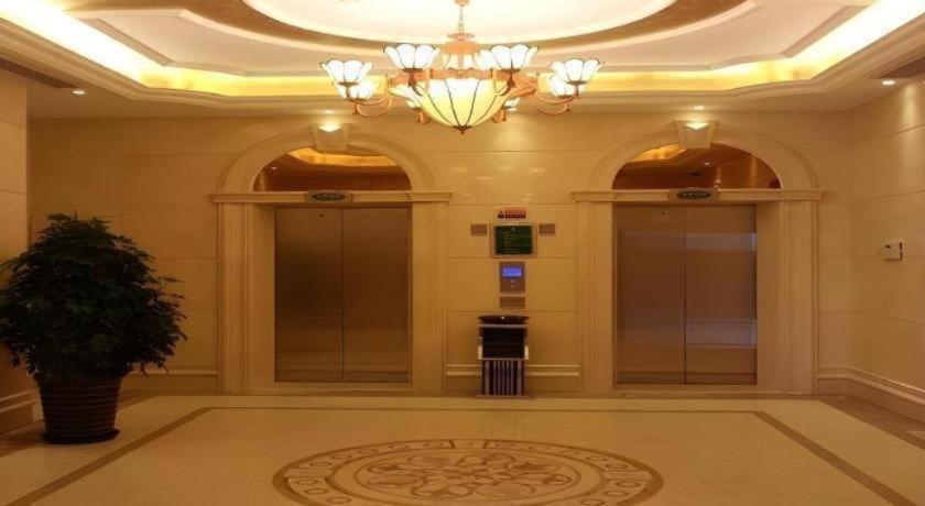 Vienna International Hotel (Shanghai New International Expo Center Zhoupu subway station) 18/50
