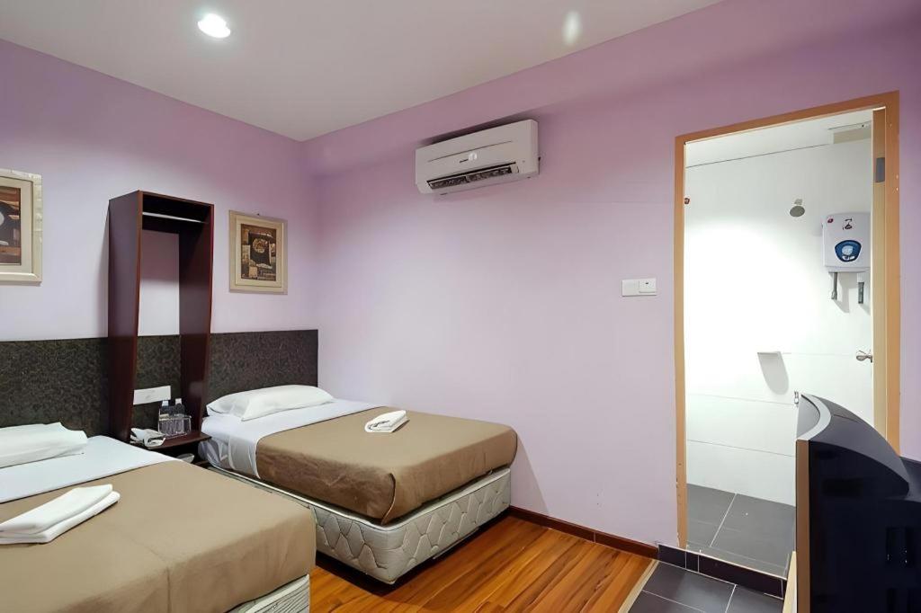 Aristo Hotel At Putatan 15/56