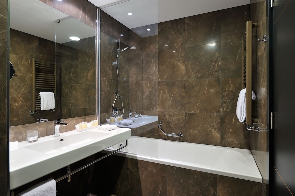 Radisson Blu Plaza Hotel Ljubljana 68/69