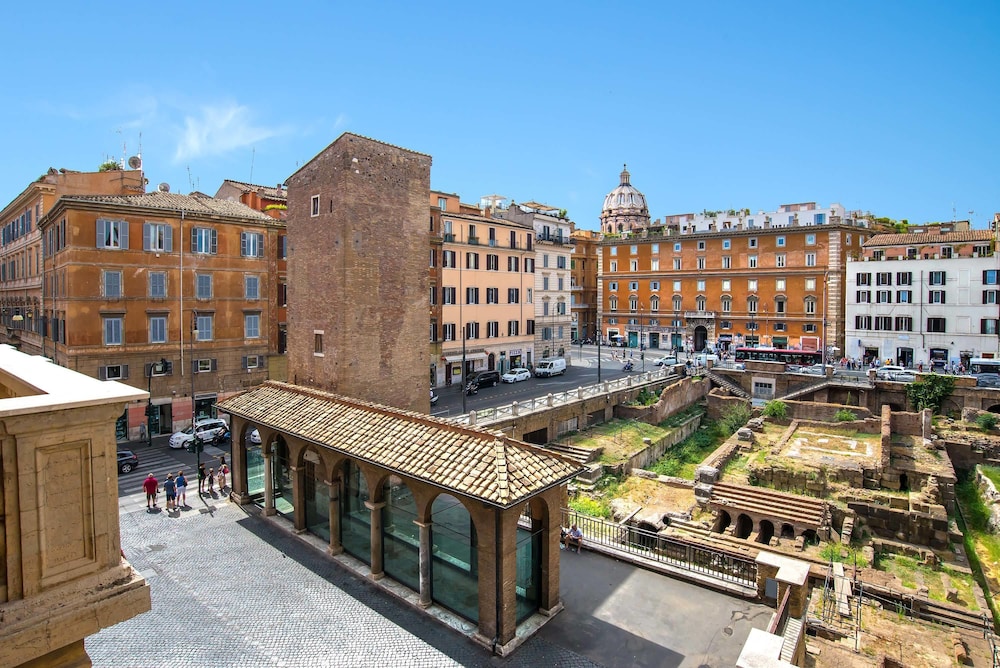Pantheon Caesar Relais 4/72