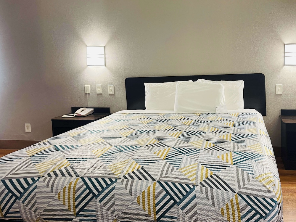 Motel6 Duncanville, TX - Dallas 11/46