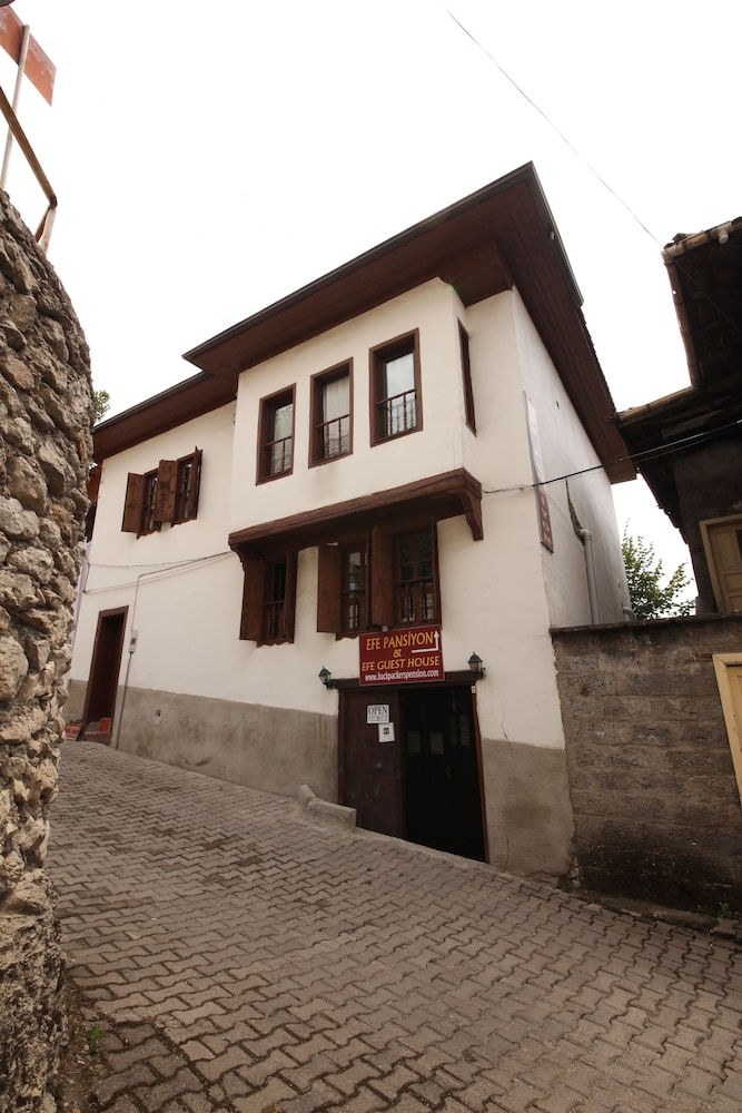 Efe Guest House 1/34
