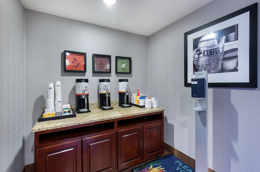 Hampton Inn Corbin 12/55