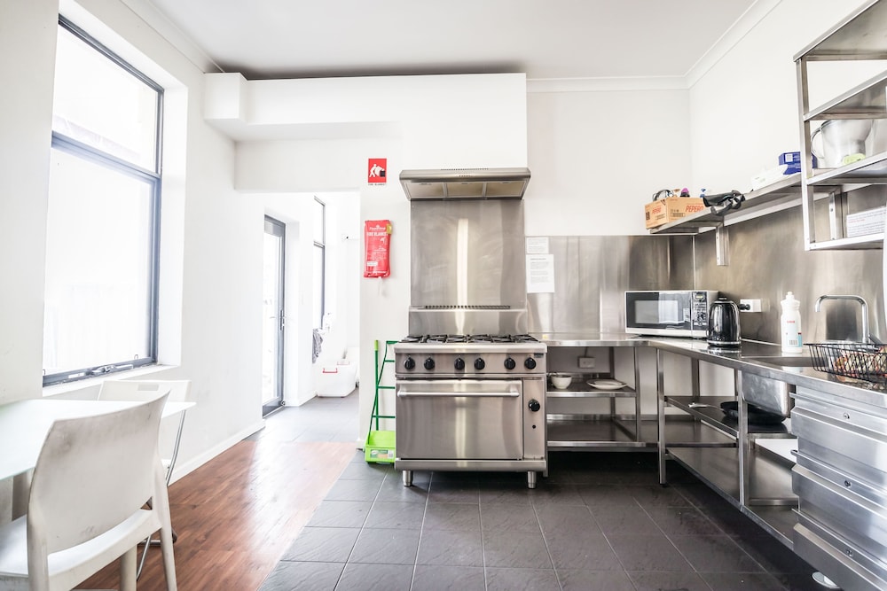 Downtown Backpackers Hostel 6/22