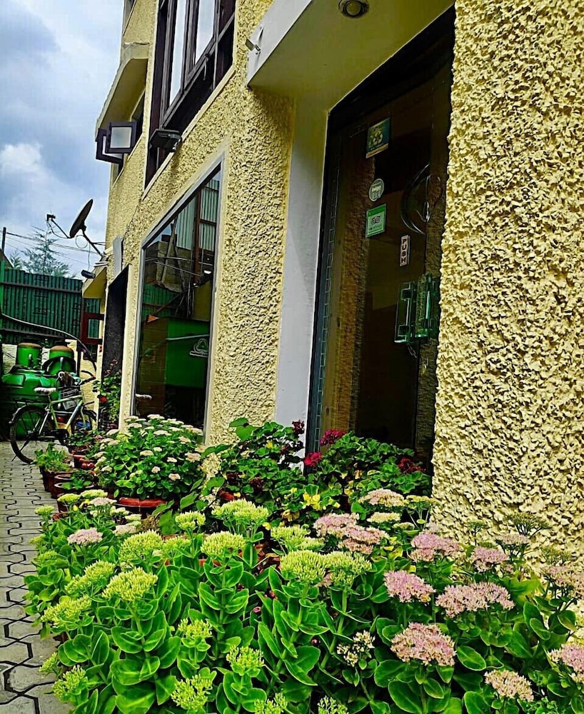 Hotel SADAF 41/45