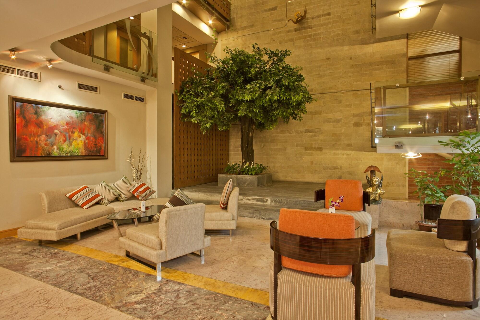 Lakeshore Hotel & Apartments 42/66