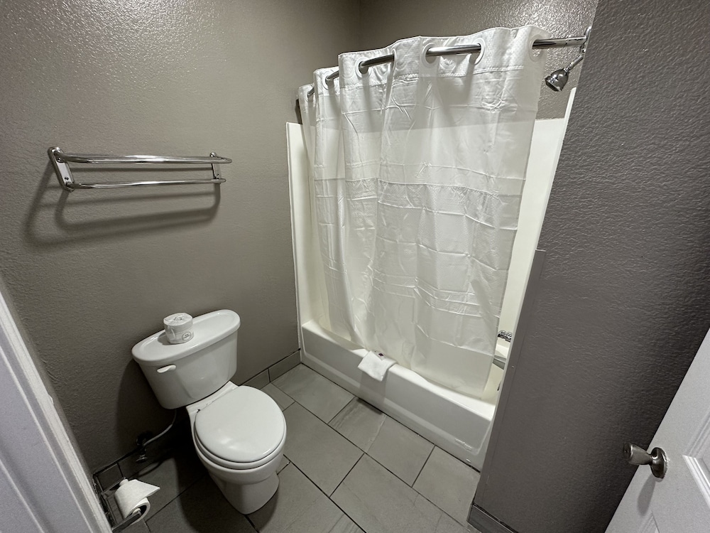 Motel6 Alvarado, TX 31/33