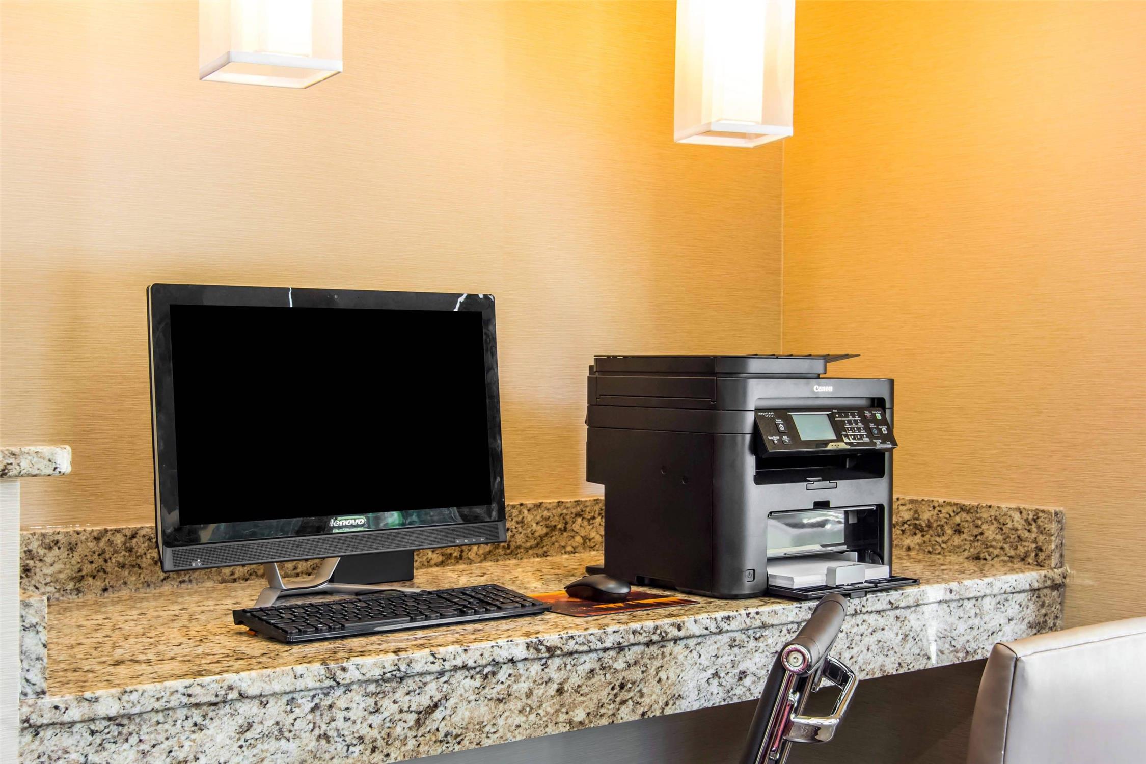Quality Inn Newport News 23/27