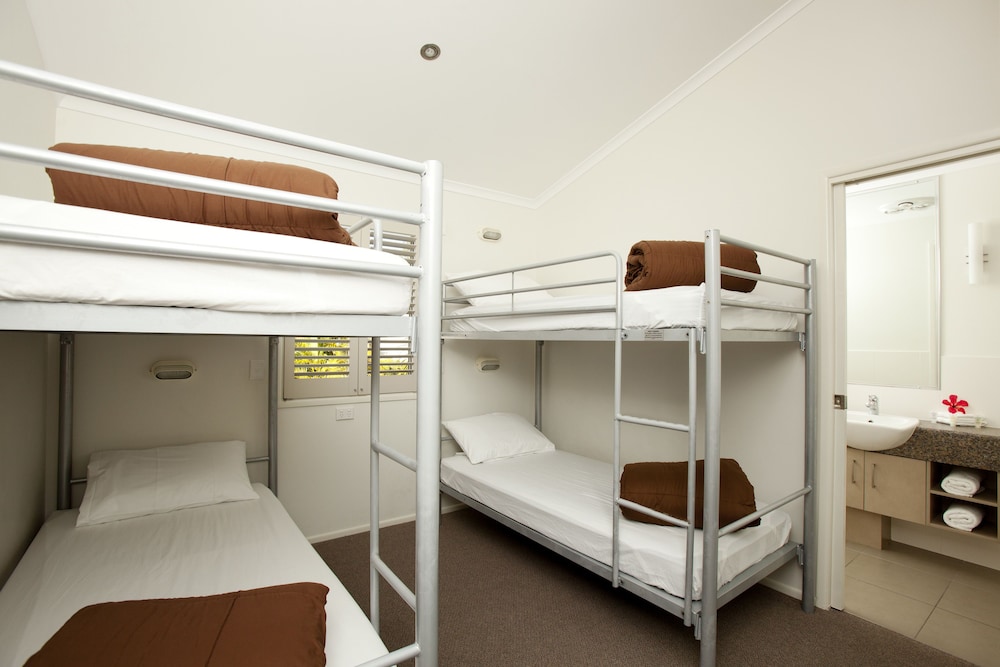 NRMA Treasure Island Holiday Resort 34/74