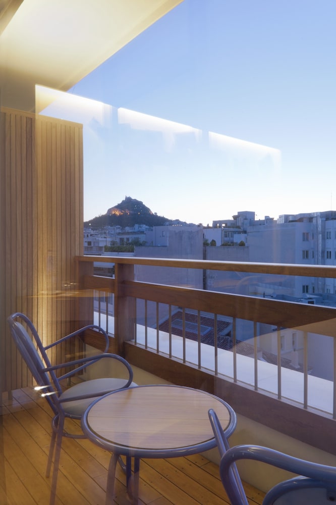 New Hotel 35/61