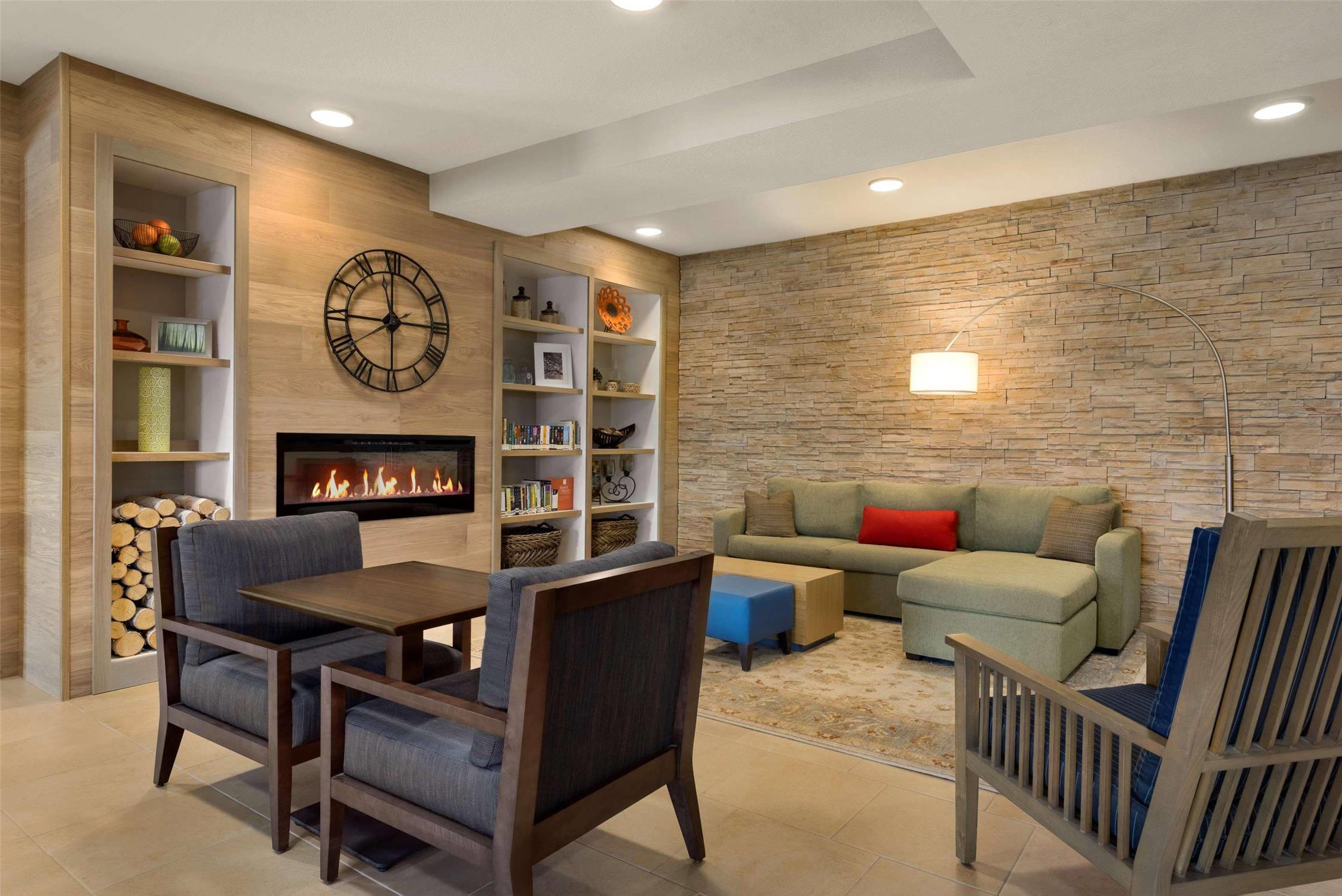Country Inn and Suites by Radisson St Cloud West MN 5/9