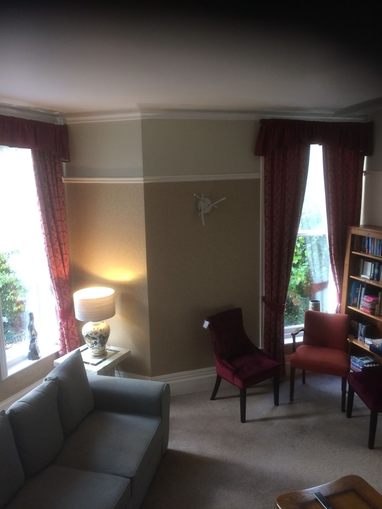 The Brandize - Guest House 30/50