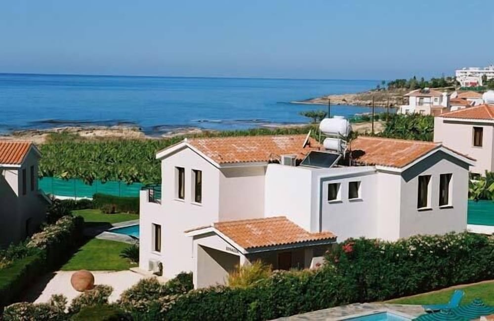Platzia Beach Villas 24/35