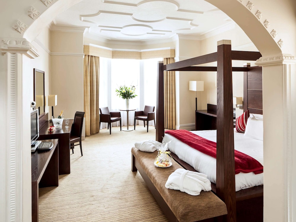 Mercure Hull Grange Park Hotel 47/75