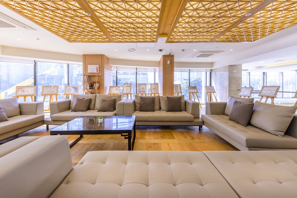 Shin Shin Hotel Jeju Airport (ex Hotel Kenny Story Premium Jeju Yeondong) 44/61