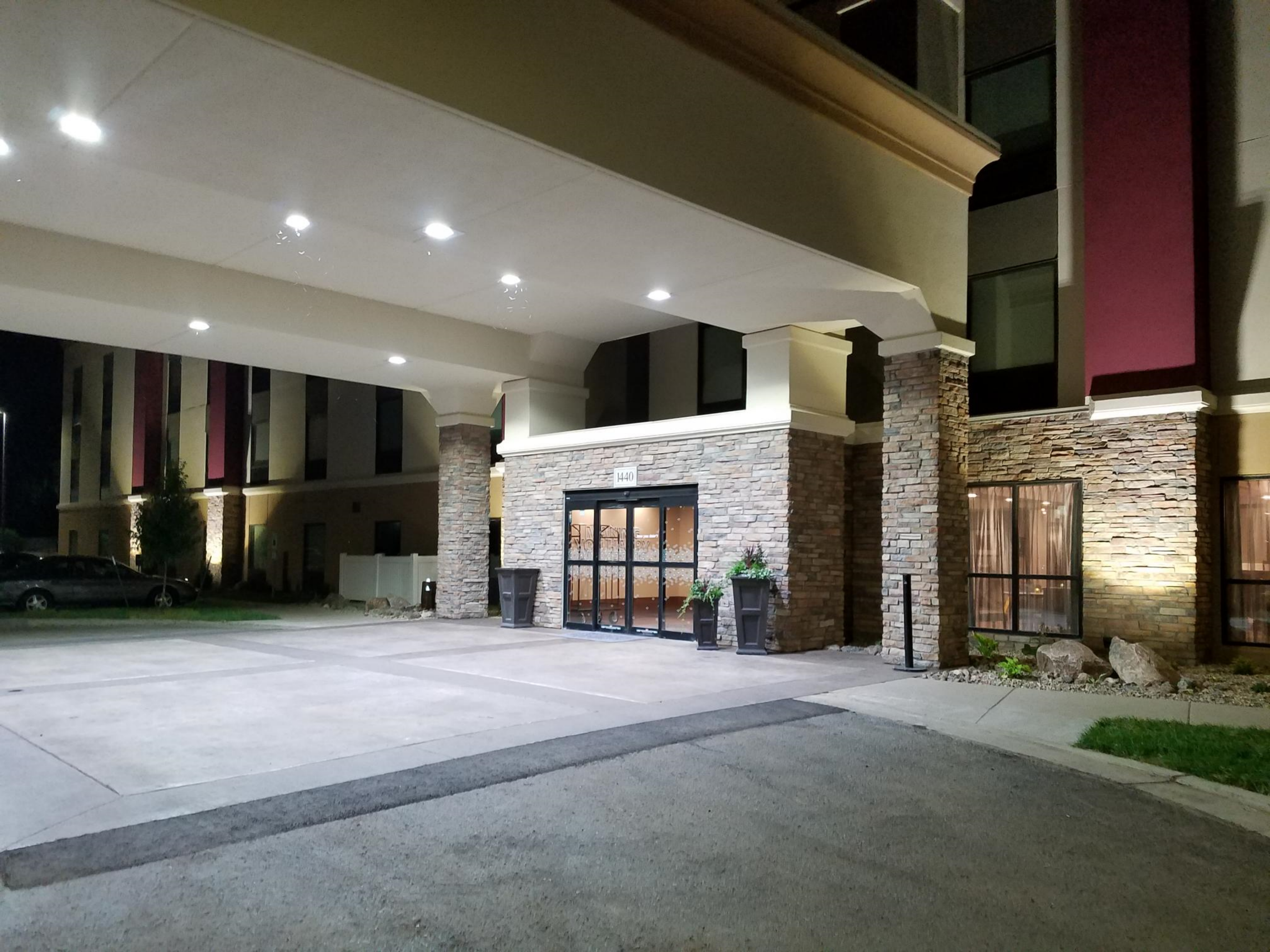 Hampton Inn Bismarck 67/78