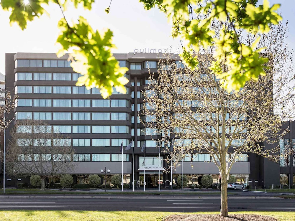 Pullman Melbourne Albert Park 3/65