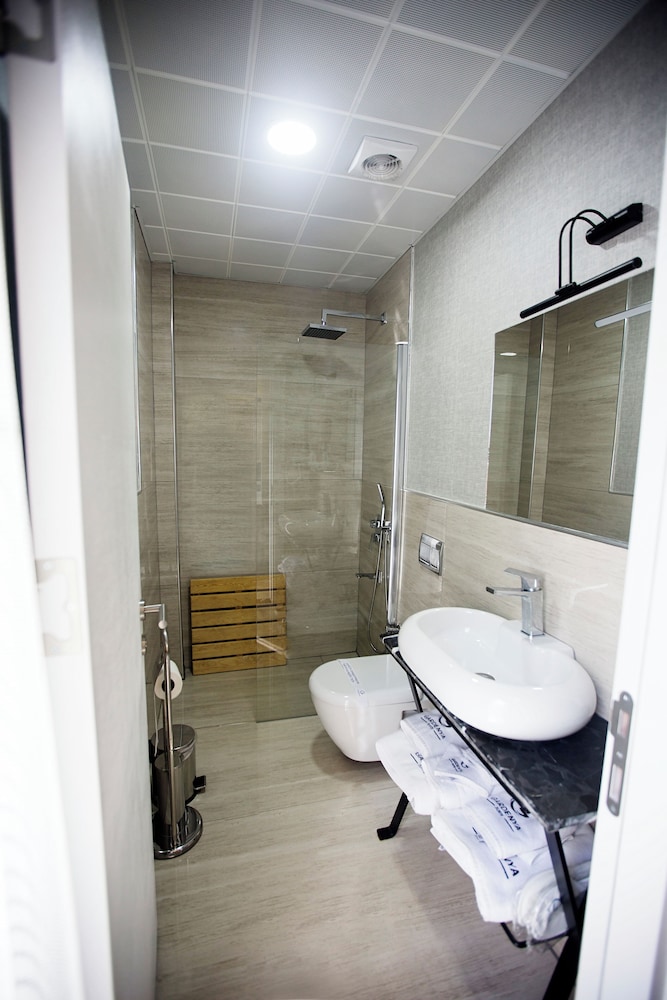 Gardenya Suite Hotel 41/43