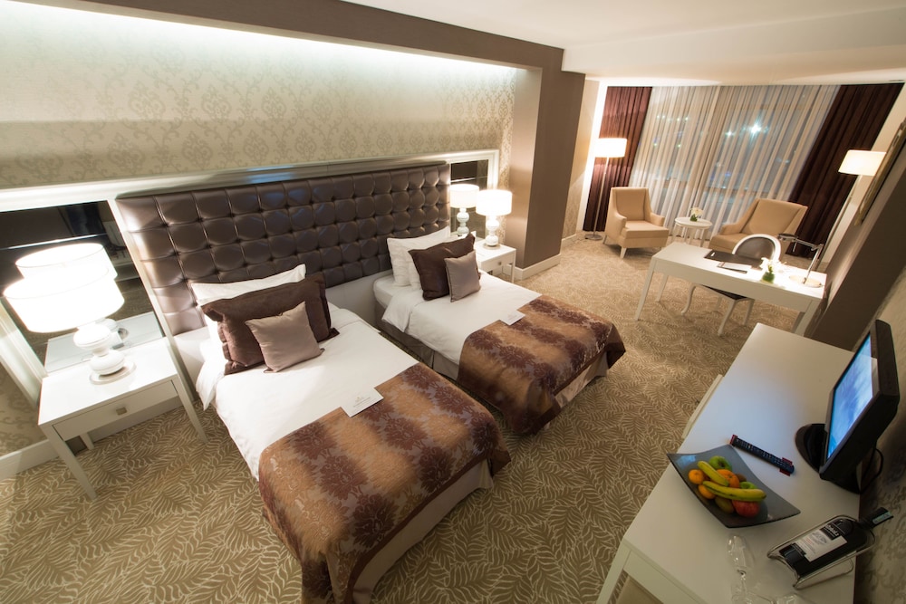 Qafqaz City Hotel 11/44