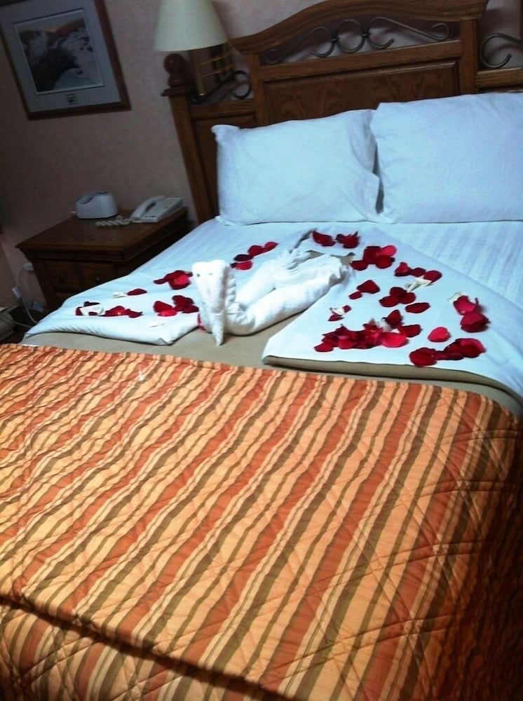 Wescana Inn 4/40
