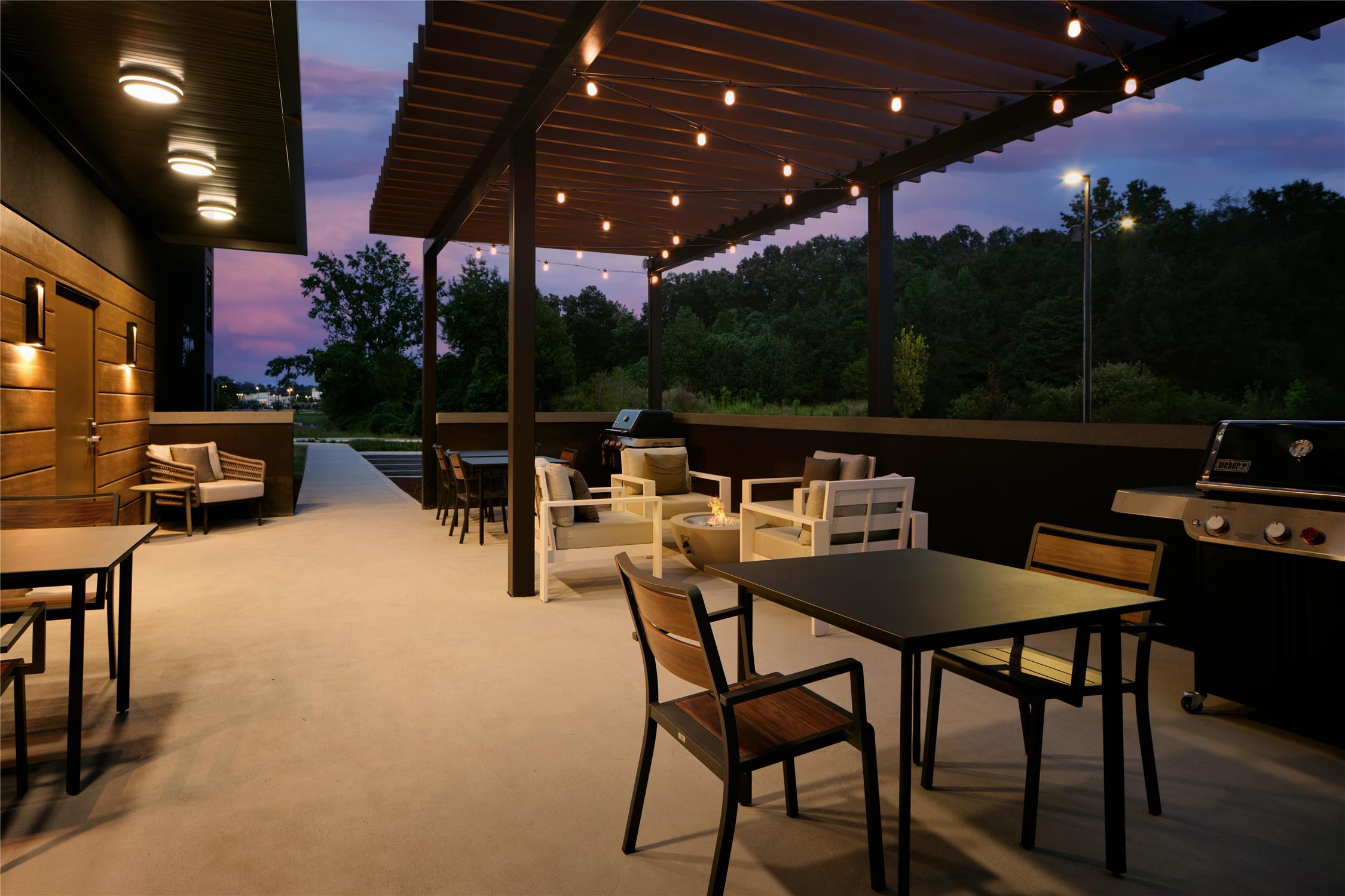 LivSmart Studios by Hilton Tullahoma 13/16