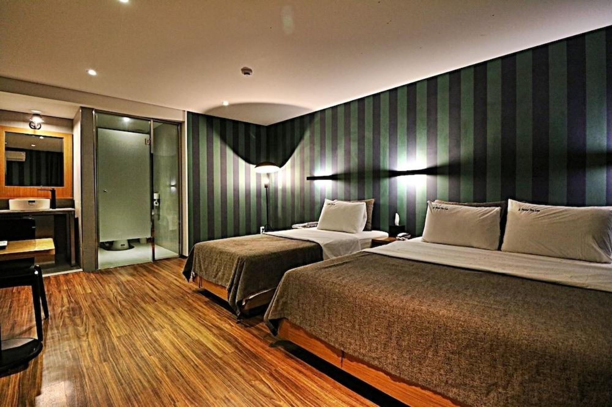 Hotel The Lua Nampo 20/91