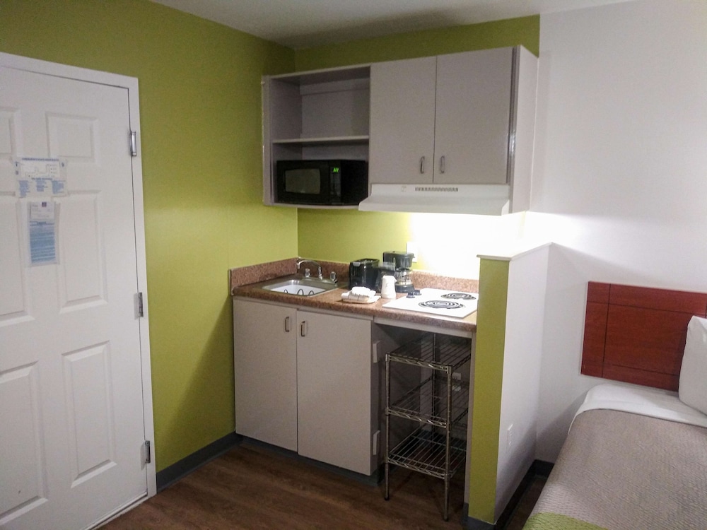Studio 6 Extended Stay - Hampton, VA - Langley AFB Area 16/35