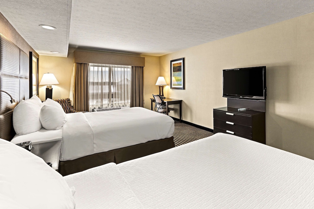 Sonesta Essential Indianapolis Airport 4/34