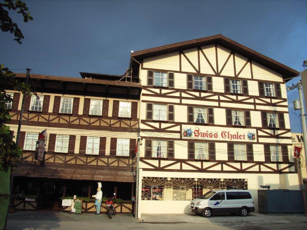 Swiss Chalet 4/32