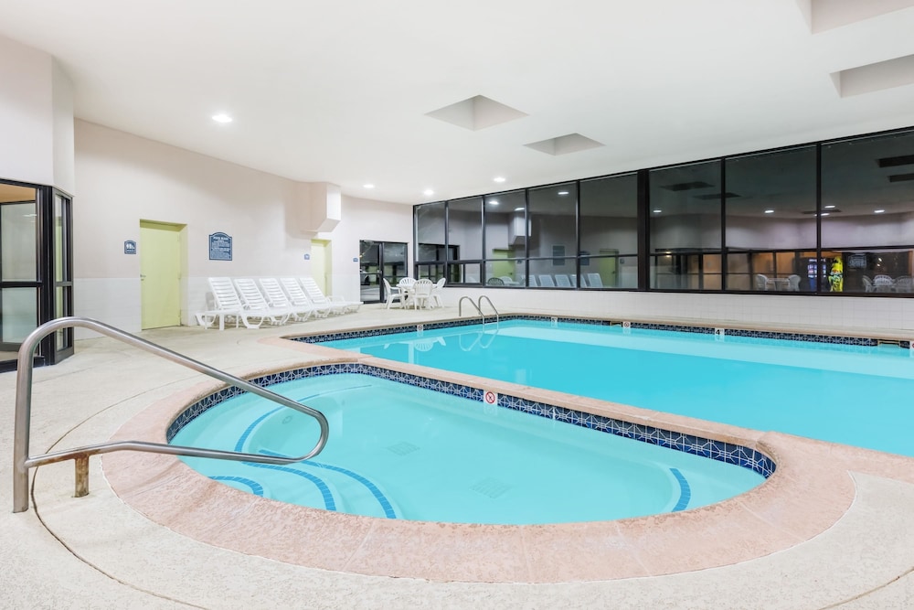 Ramada By Wyndham Harrisburg/Hershey Area 5/59