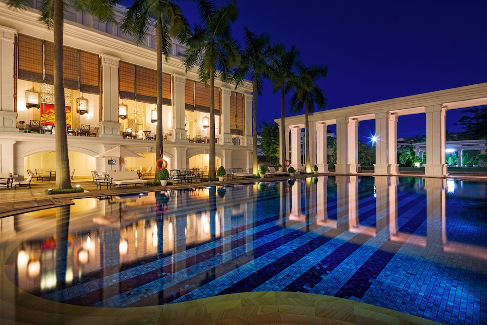 Indochine Palace 3/70