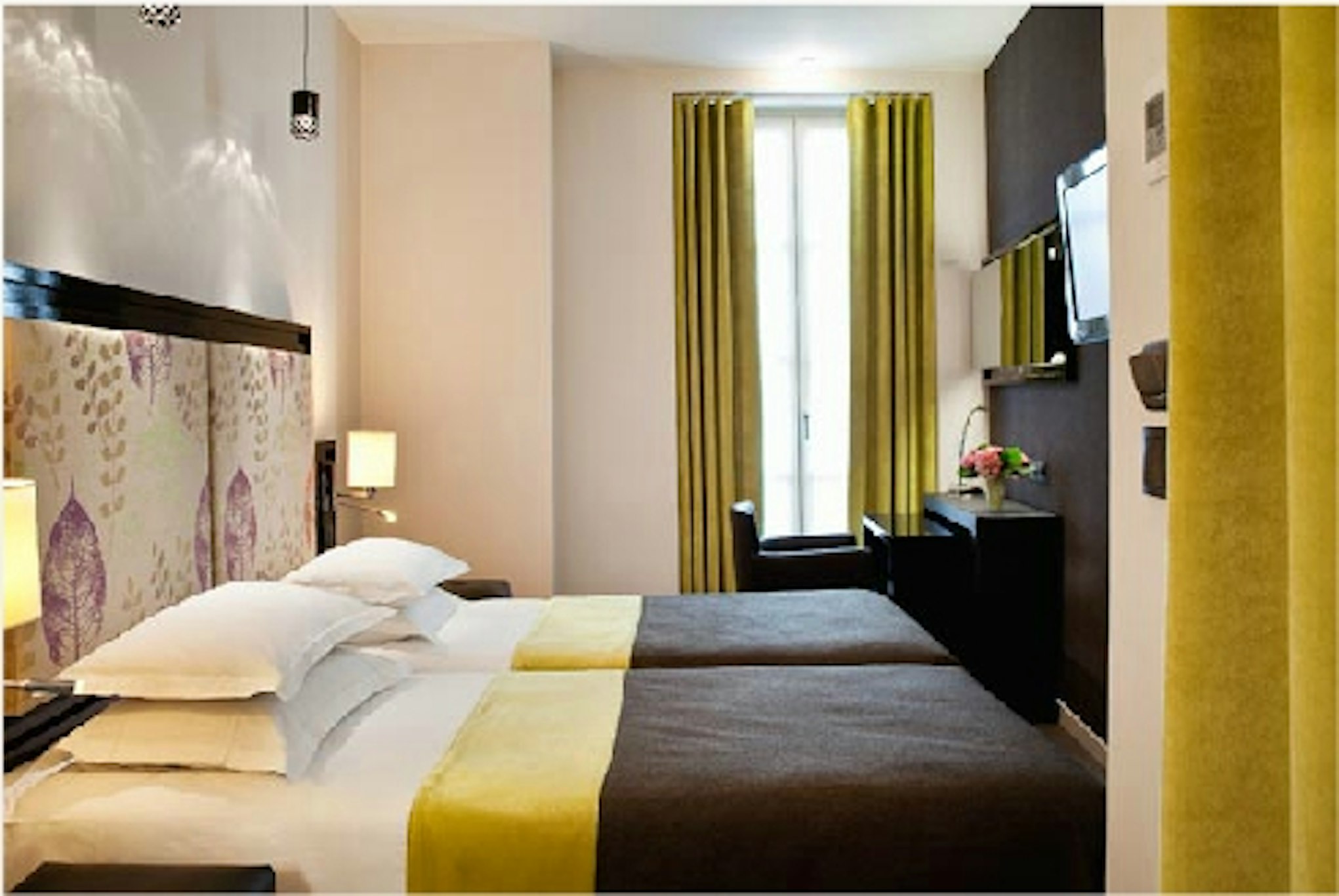 Hotel Caron 2/5