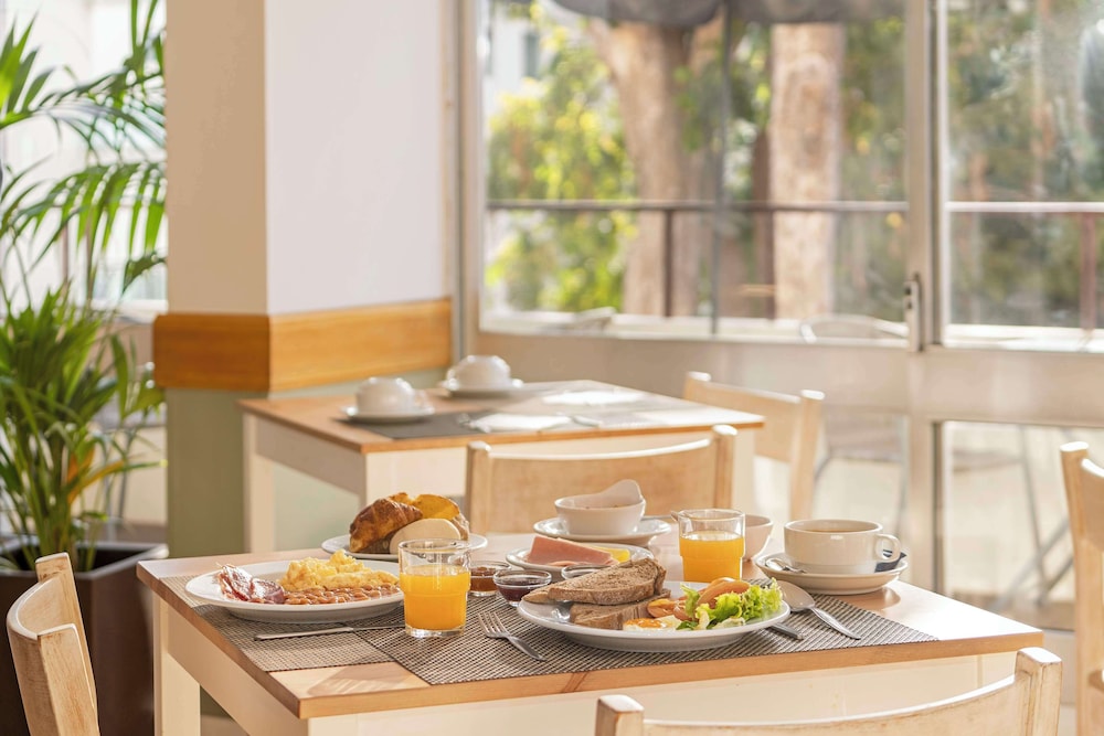 Mimosa Studio Hotel 58/73