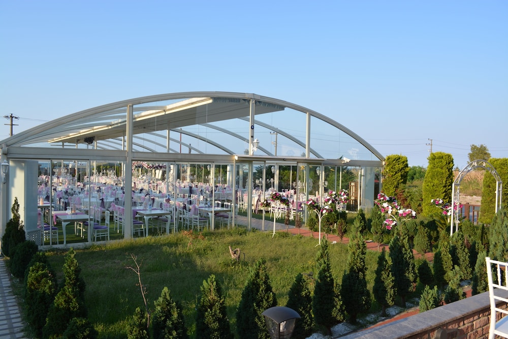 Aktug Hotel 6/50