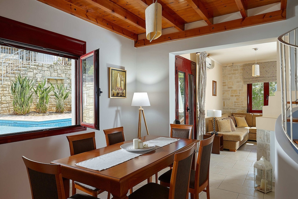 Okeanides Villas 27/50