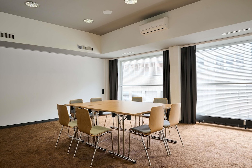 Premier Inn Saarbrucken City Centre 44/56