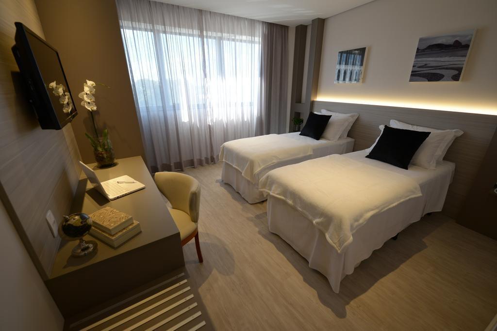 Hotel Zahara 6/20