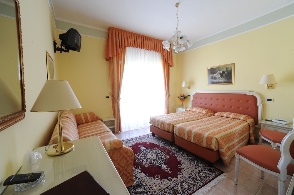 Hotel Cristallo 14/45
